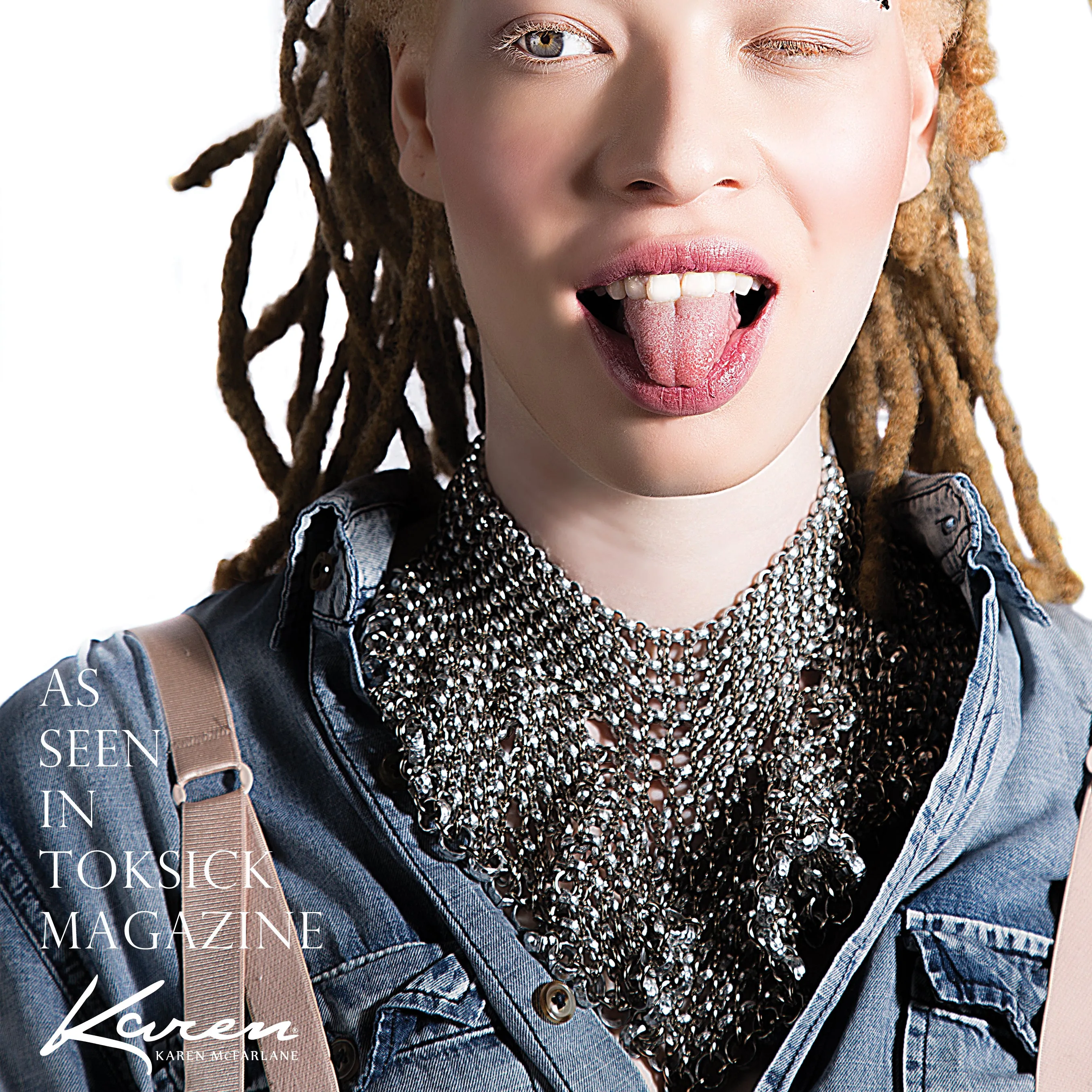 #845n Silver Tone Chain Mail Bib Necklace