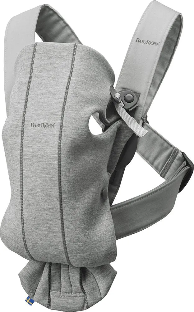 BabyBjörn Baby Carrier Mini – Adjustable, Easy-to-Use Ergonomic Carrier for Newborns and Infants (7-24 lbs)