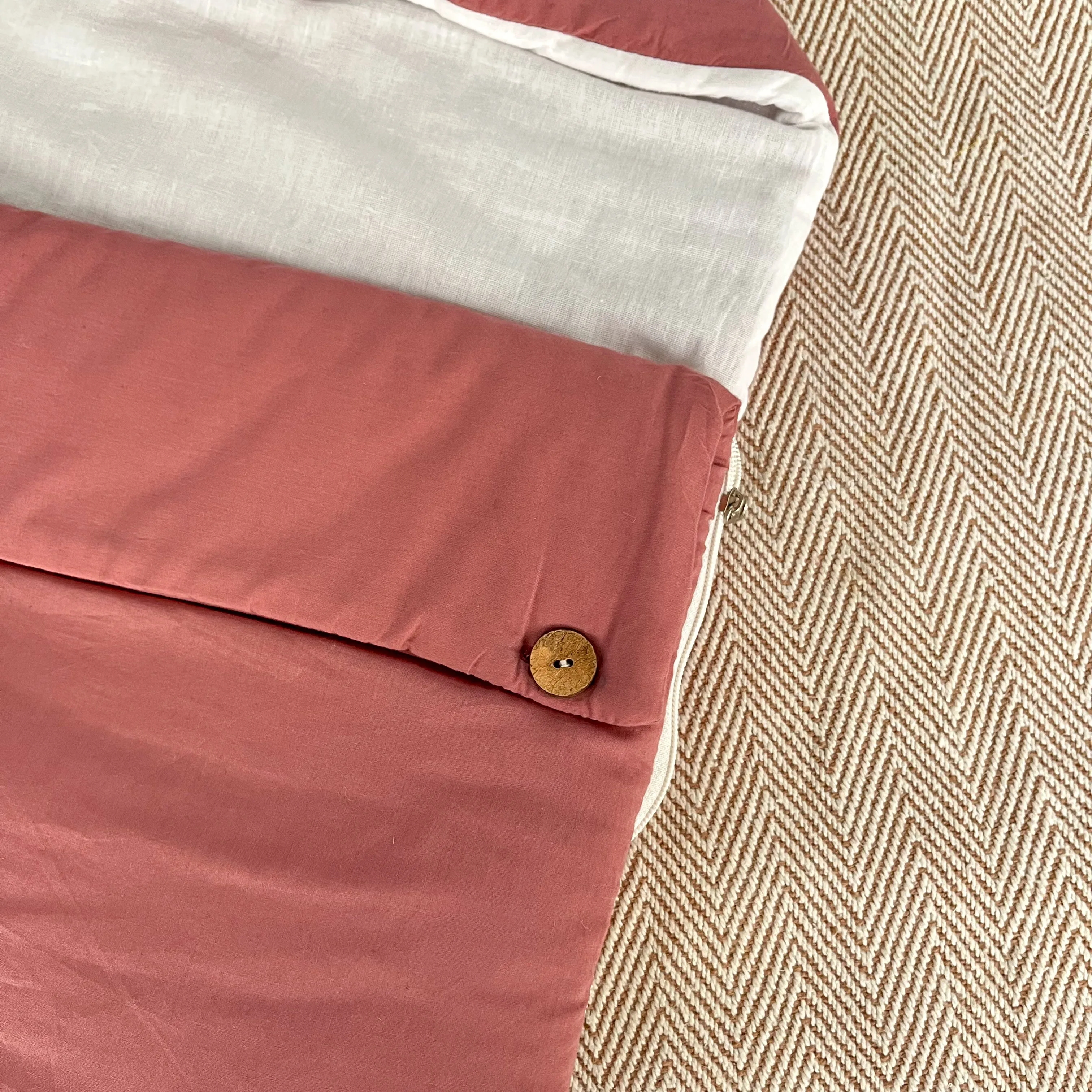 Beetroot Cake - Baby Carrier Nest
