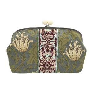 Daphne Clutch