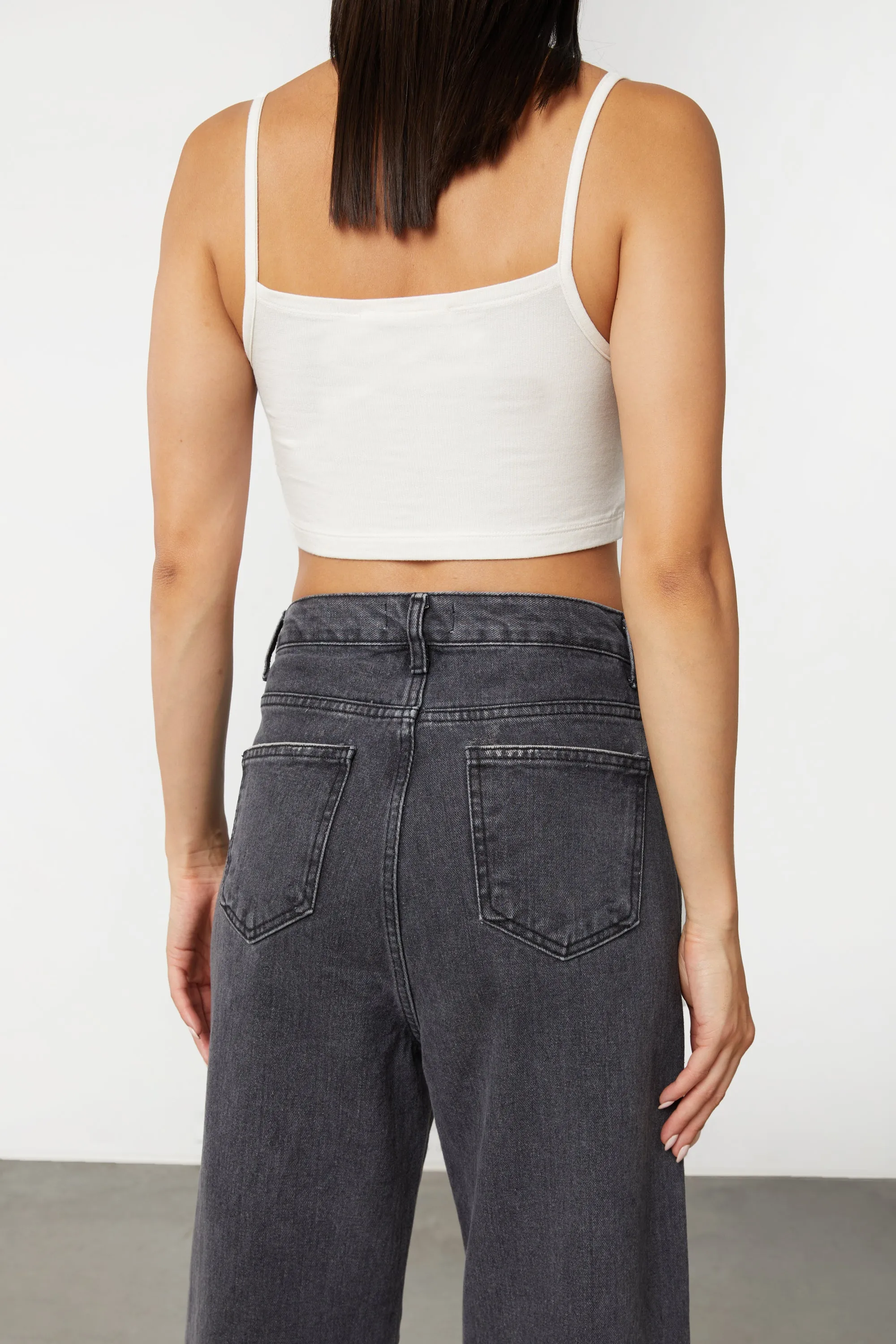 LIGHTWEIGHT TANK