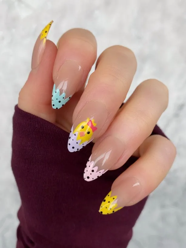 Mini egg chic almond
